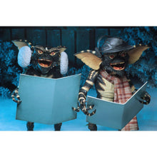 Load image into Gallery viewer, Christmas Carol Winter Scene Action Figure 2-Pack from Gremlins