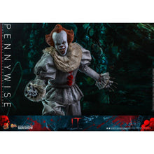 Load image into Gallery viewer, Pennywise 1/6 Scale Figure from IT Chapter Two