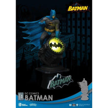 Load image into Gallery viewer, DC Comics Staging Your Dreams D-Stage DS-034 Batman with Light Up Bat-Signal Statue
