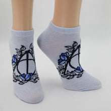 Load image into Gallery viewer, Harry Potter Hogwarts Juniors Ankle Socks Three-Pack
