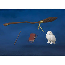 Load image into Gallery viewer, Harry Potter and the Sorcerer&#39;s Stone Harry Potter S.H. Figuarts Action Figure
