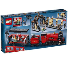 Load image into Gallery viewer, Hogwarts Express LEGO&reg; from Harry Potter
