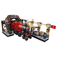 Load image into Gallery viewer, Hogwarts Express LEGO&reg; from Harry Potter
